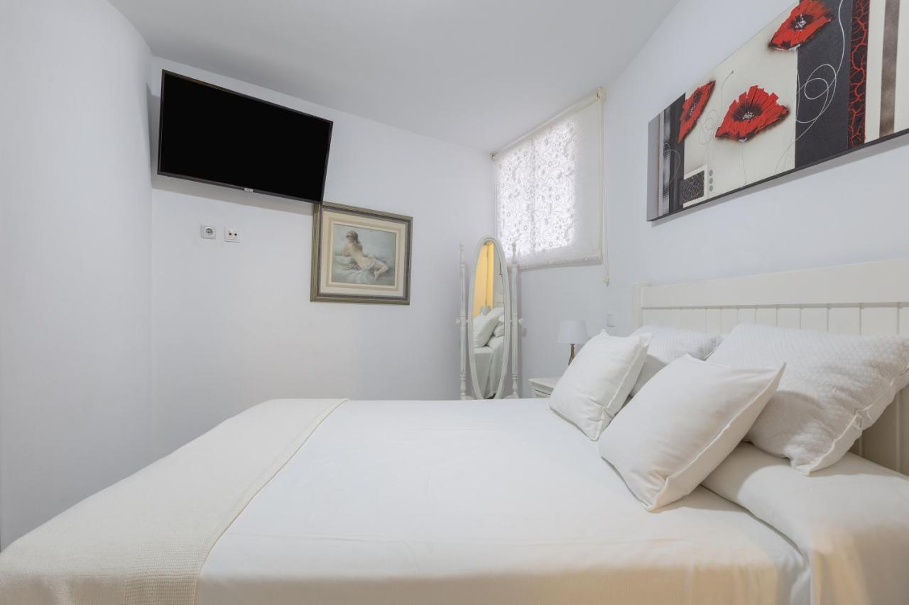 Apt Playa Y Montana Apartment Torremolinos Ngoại thất bức ảnh