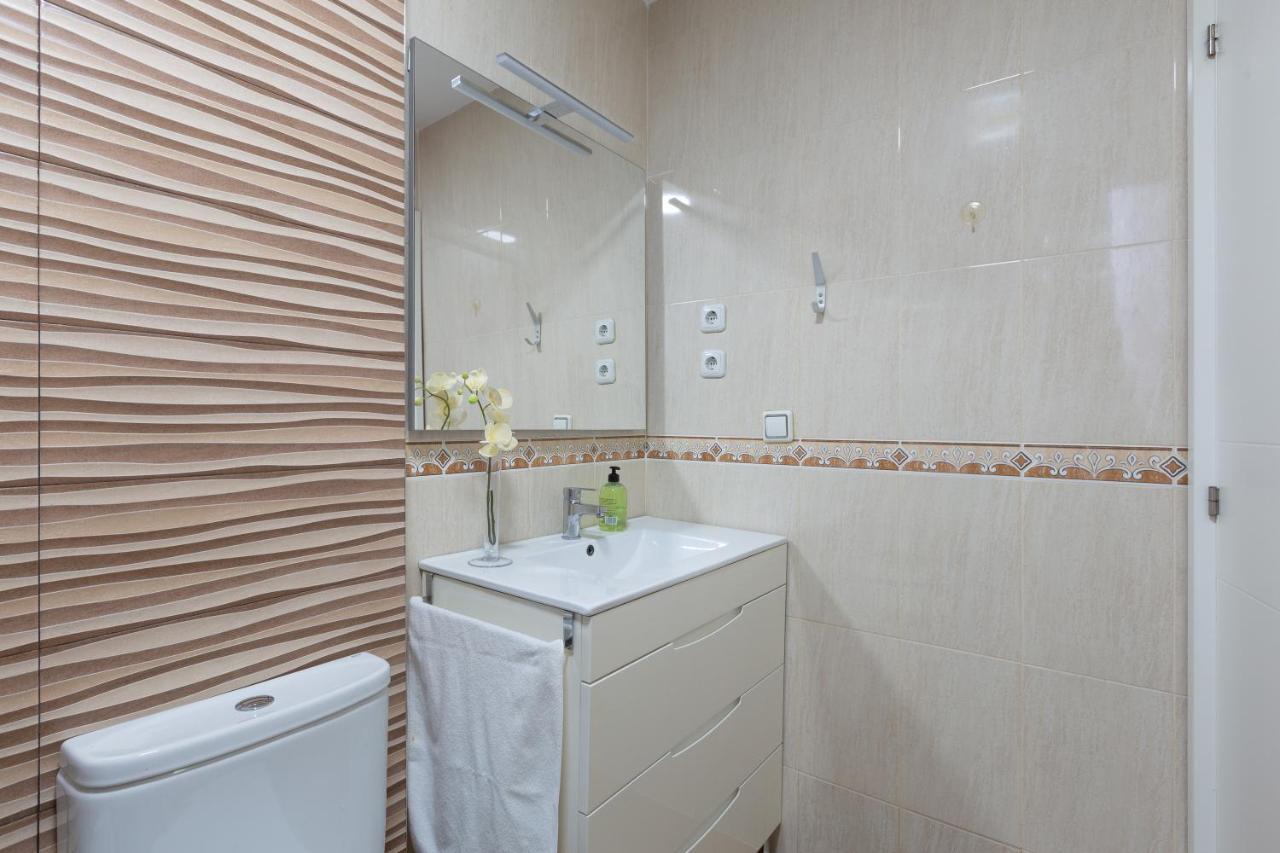 Apt Playa Y Montana Apartment Torremolinos Ngoại thất bức ảnh